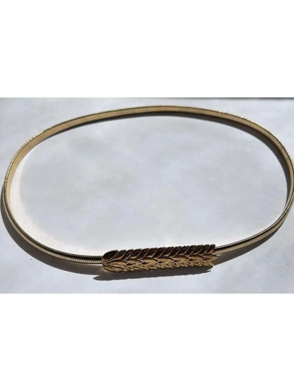 Vintage Goldtone Metallic Skinny Stretchy Metal Belt Ornate Leaf Buckle